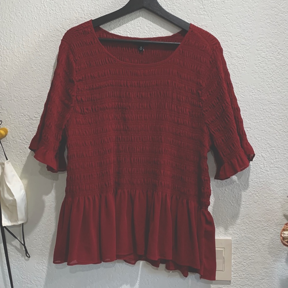 Torrid size 3 red top